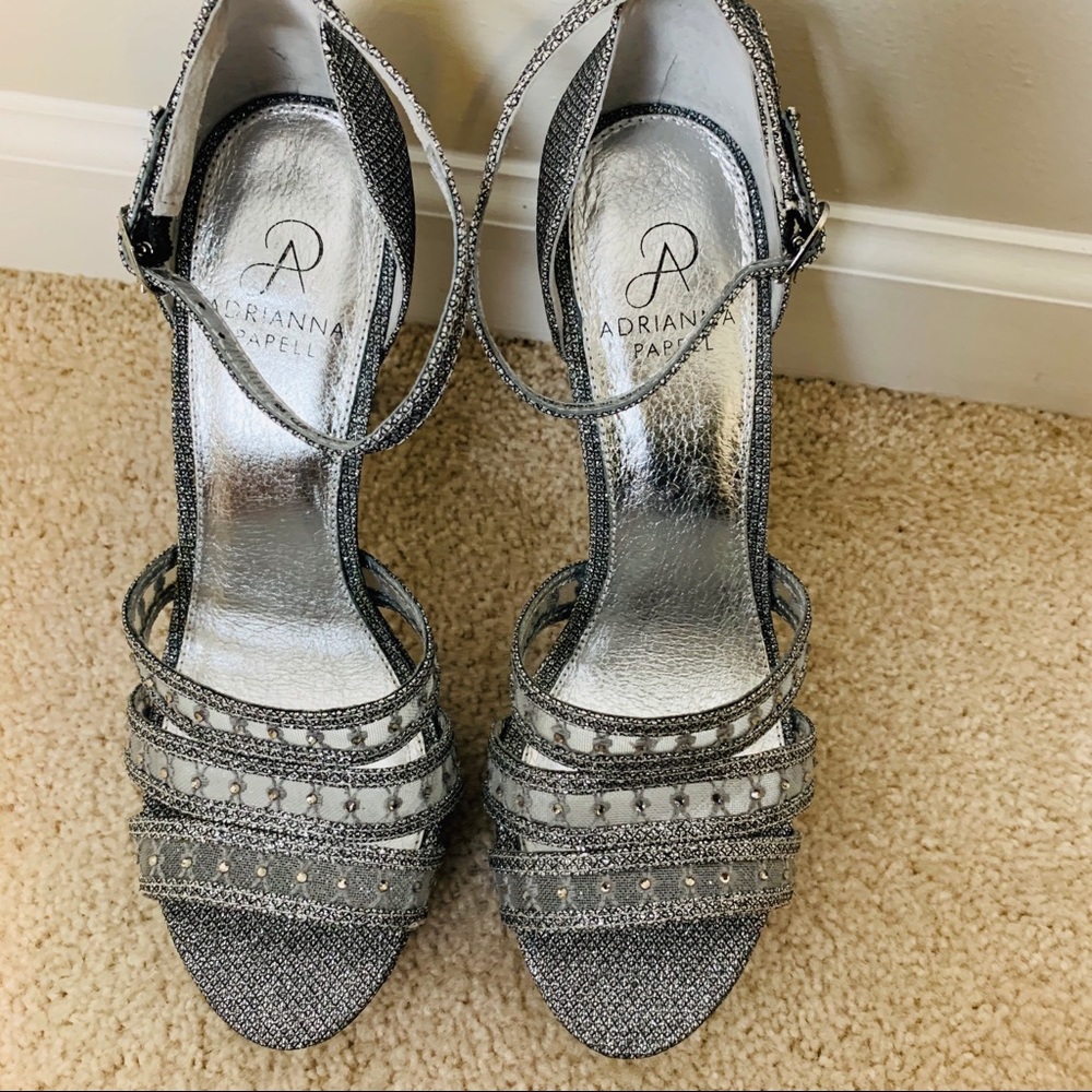 Adrianna Papell TAIMI PLATFORM SANDAL